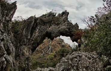Cavalcante - Cachoeira Ponte de Pedra